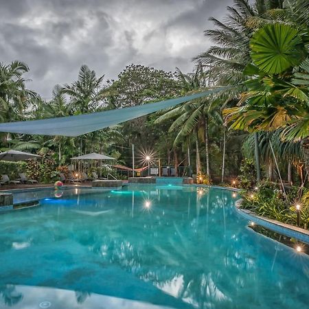 Oasis At Palm Cove Aparthotel Eksteriør bilde