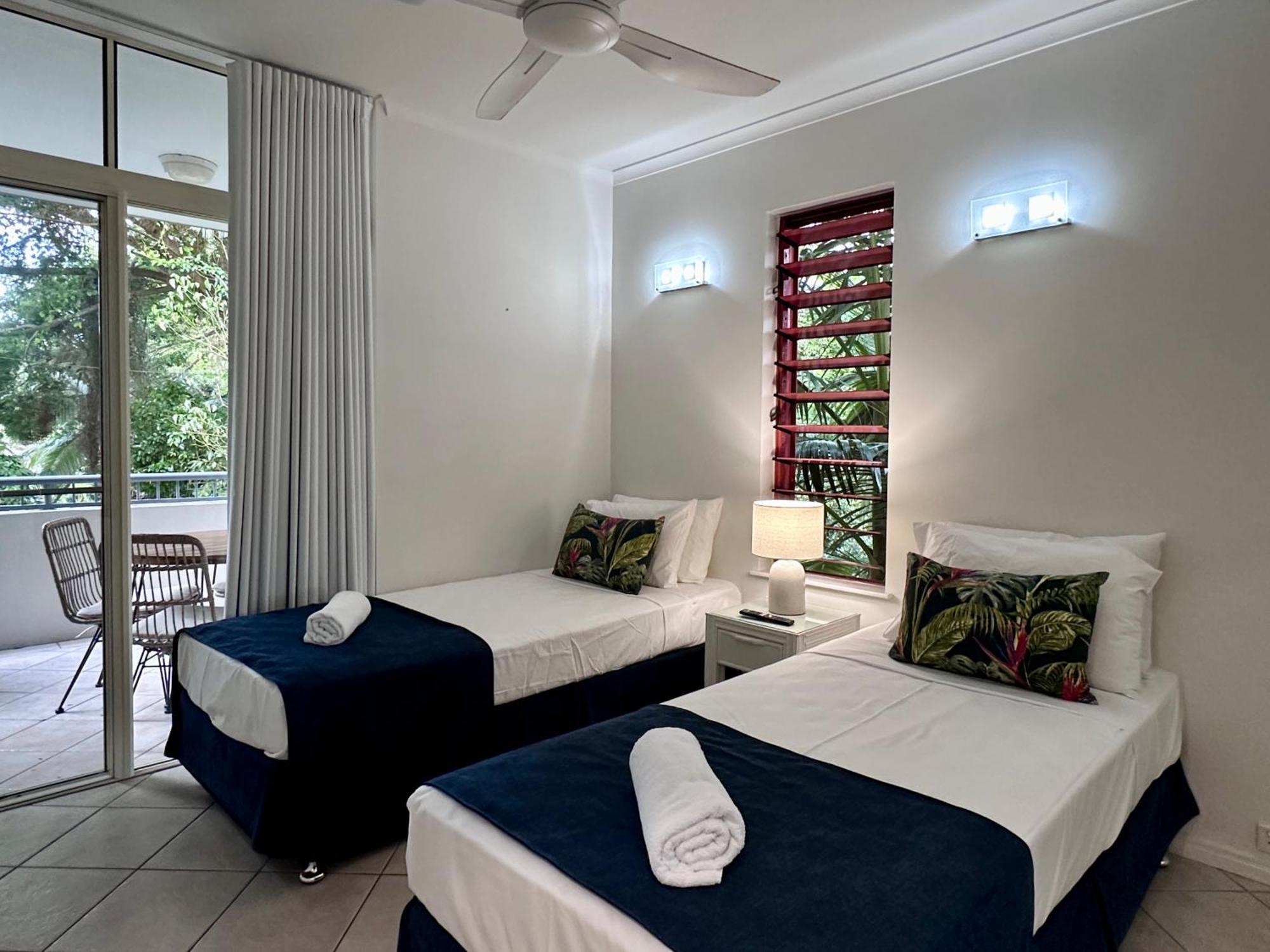 Oasis At Palm Cove Aparthotel Eksteriør bilde