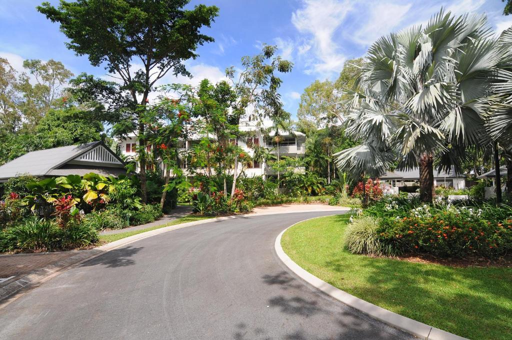 Oasis At Palm Cove Aparthotel Eksteriør bilde